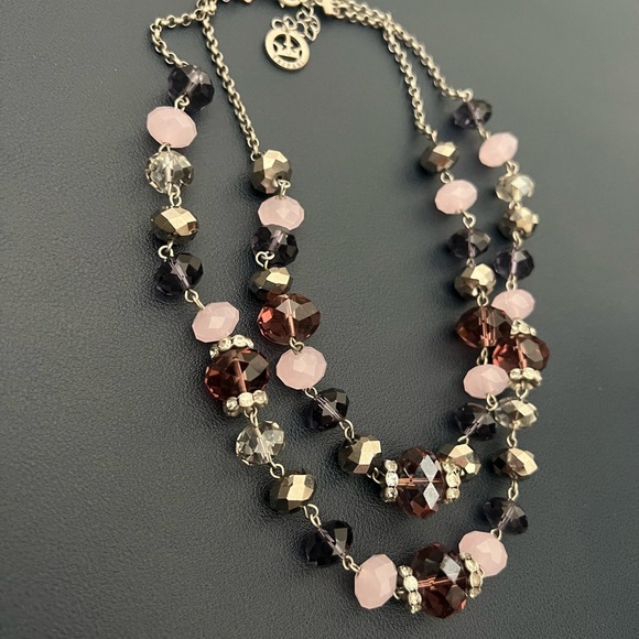 Vintage Crown Trifari Double Strand Purple Hues Faceted Glass Beaded Necklace - Picture 3 of 5